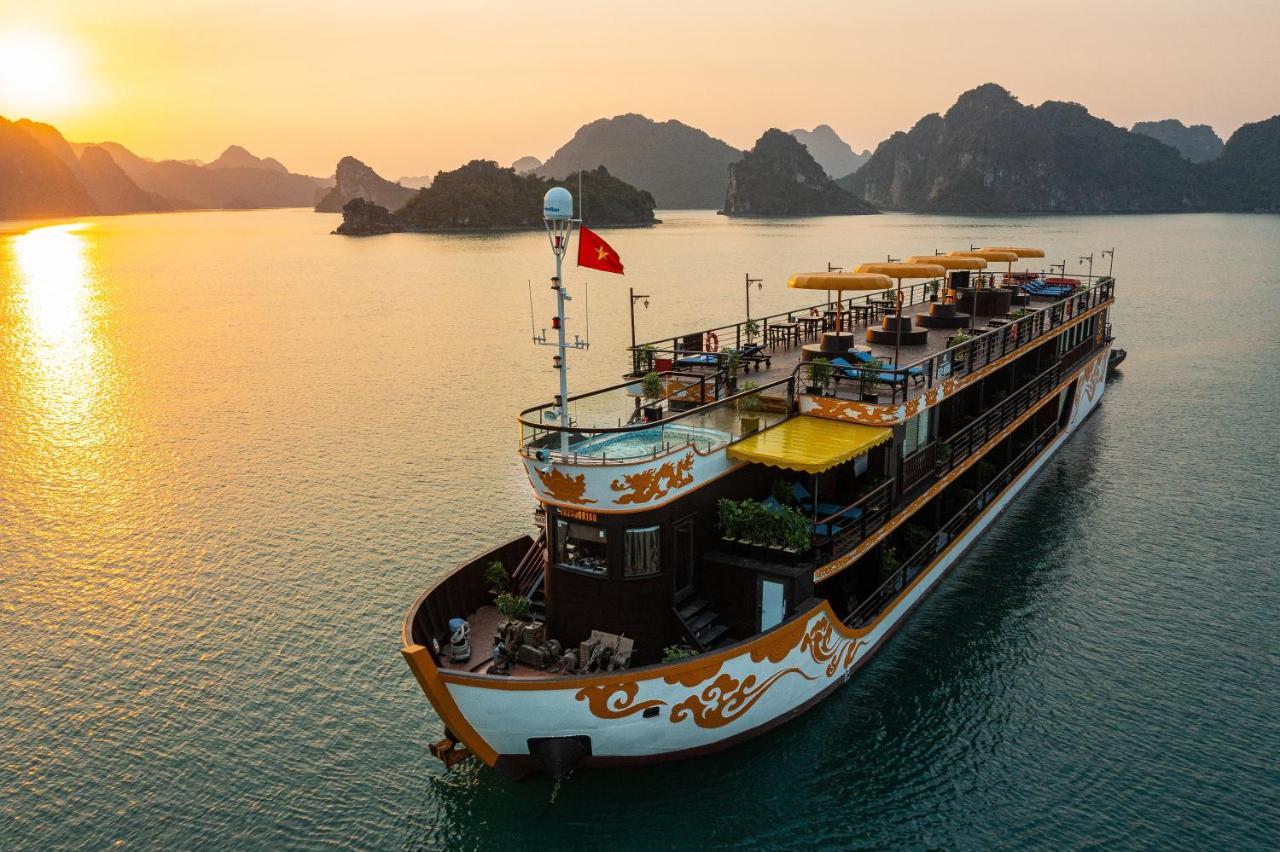 Nostalgia Halong Cruise Hotel Ha Long Exterior photo