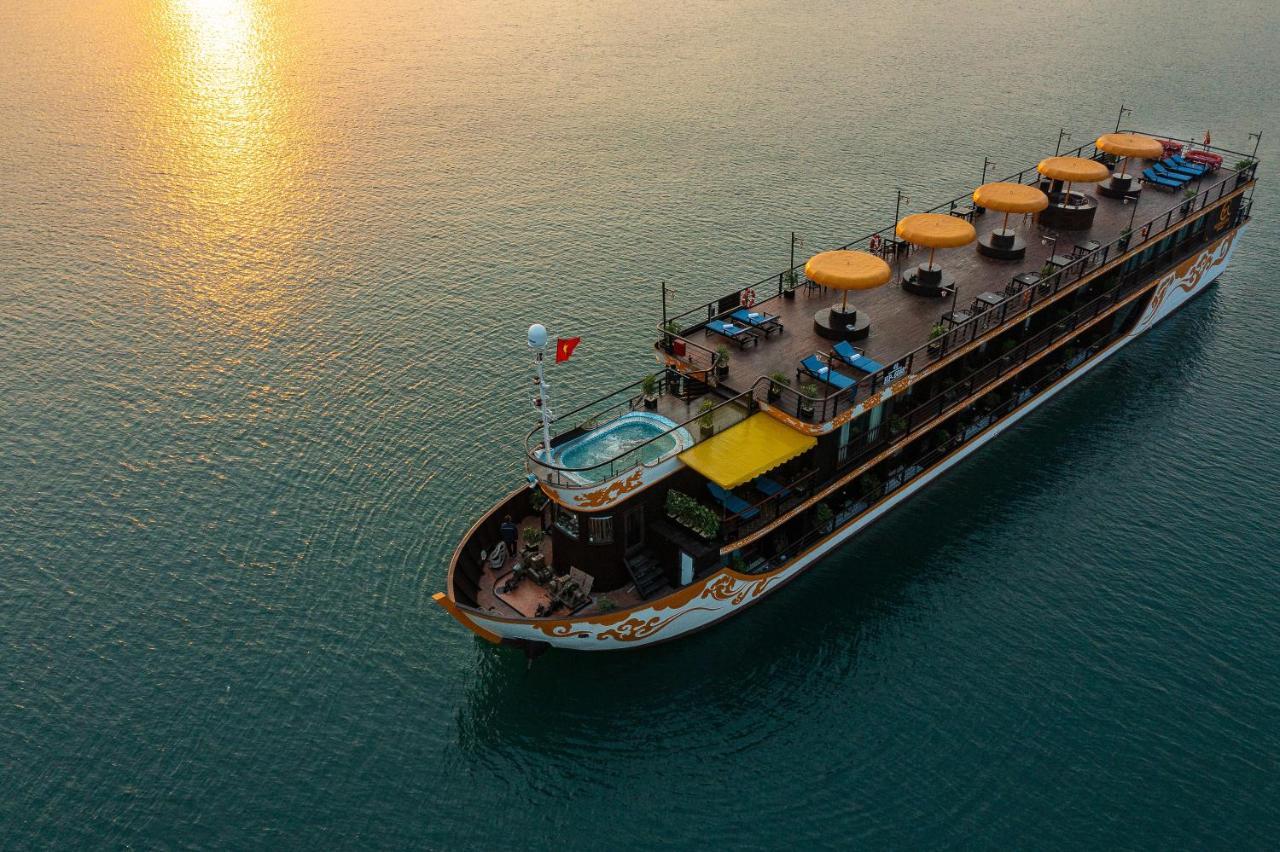 Nostalgia Halong Cruise Hotel Ha Long Exterior photo