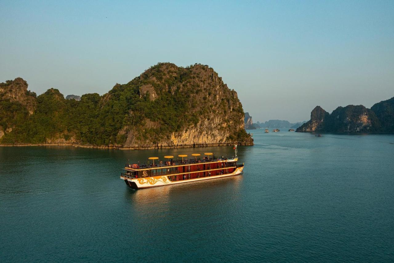 Nostalgia Halong Cruise Hotel Ha Long Exterior photo